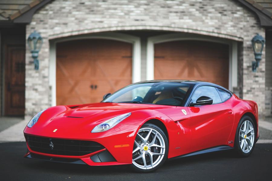  Ferrari F12berlinetta The Magnum PI (226588) 2017 года  (фото 15 из 40)
